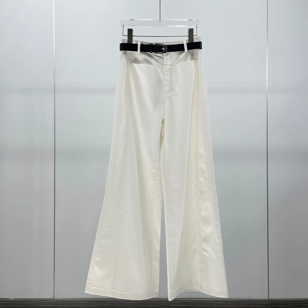 艾家2025 新款简约百搭直筒显瘦牛仔裤女3243