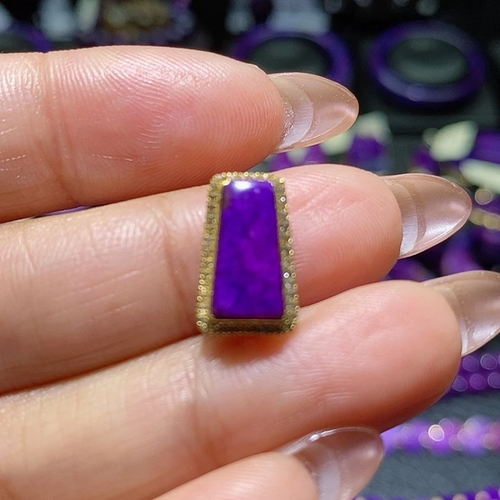 苏纪石（舒俱来）吊坠18K金镶嵌开****睿