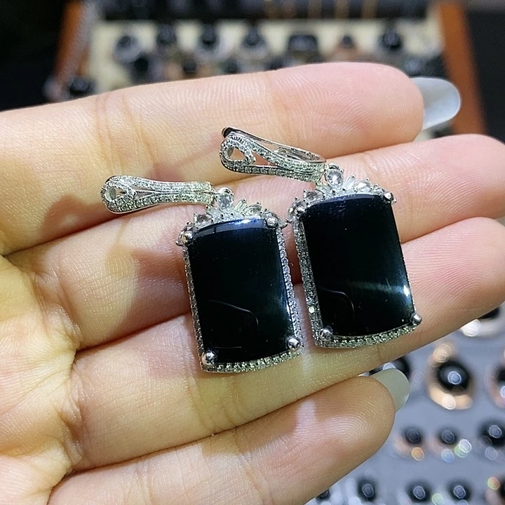 18K金镶嵌翡翠耳饰夏*?马鞍 买断不退不换