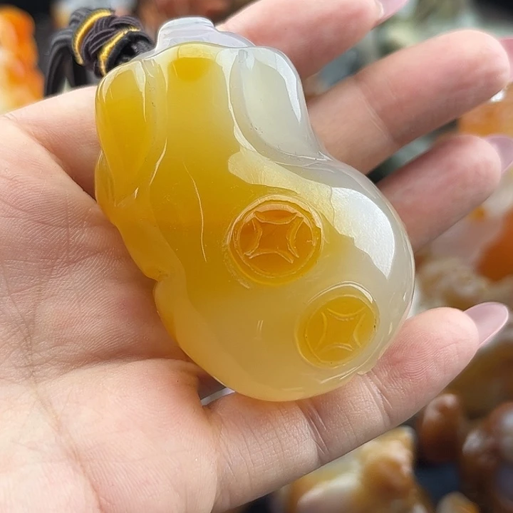 ****功玛瑙未镶嵌手饰玛瑙