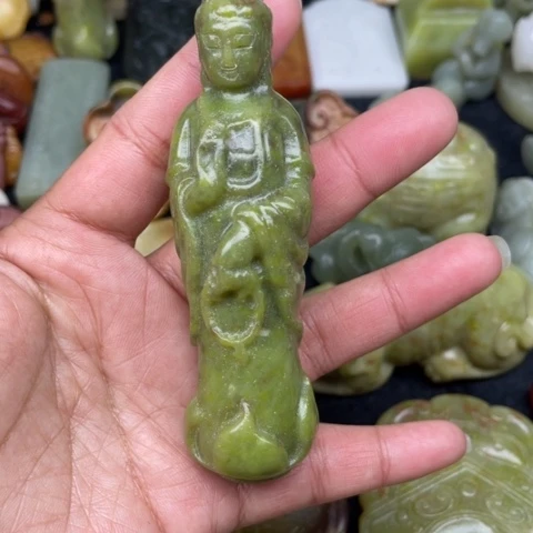 蛇纹石玉颈饰未镶嵌23