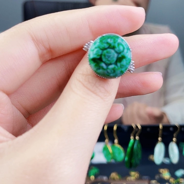 翡翠戒指银S925镶嵌饰品