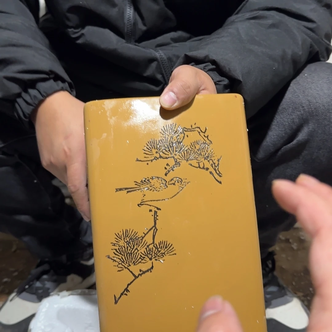 花盆紫砂口径14厘米；高度24