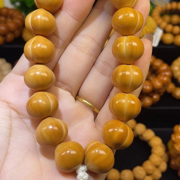 手串猴头核桃猴头