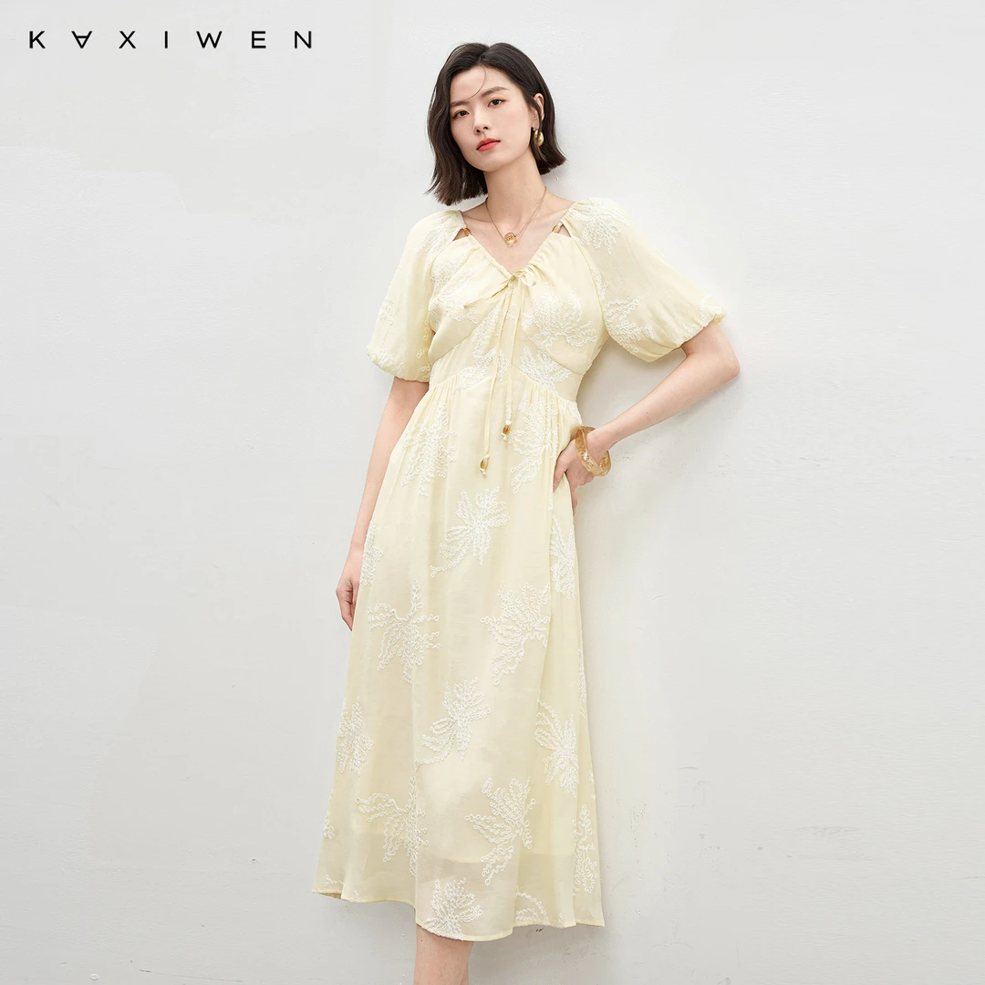 佧茜文V领系带连衣裙【夏新】重工立体绣花灯笼袖长裙女D04CLW6786