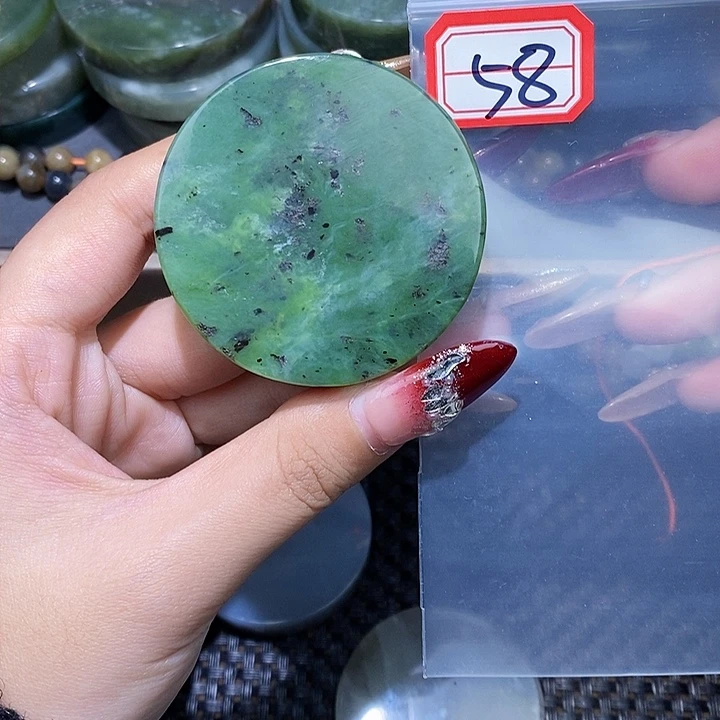 和田玉和田玉边角料随机发未镶嵌