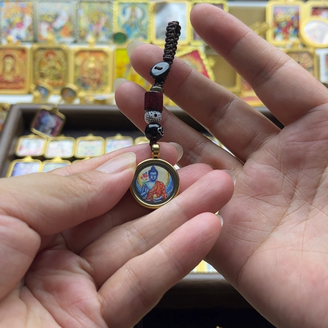 吊坠唐卡的历史悠久的文化遗产