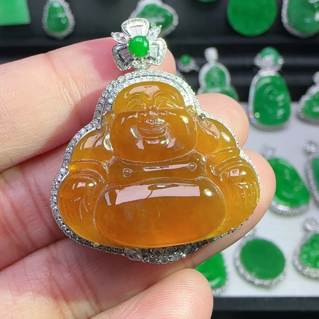 翡翠18K金镶嵌颈饰吊坠