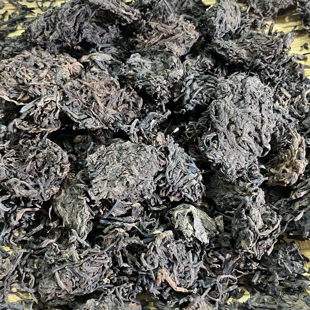 2011年古树熟茶老茶头