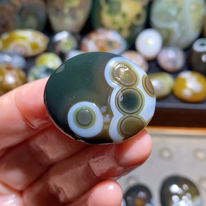 未镶嵌玛瑙/玉髓珠宝半成品114