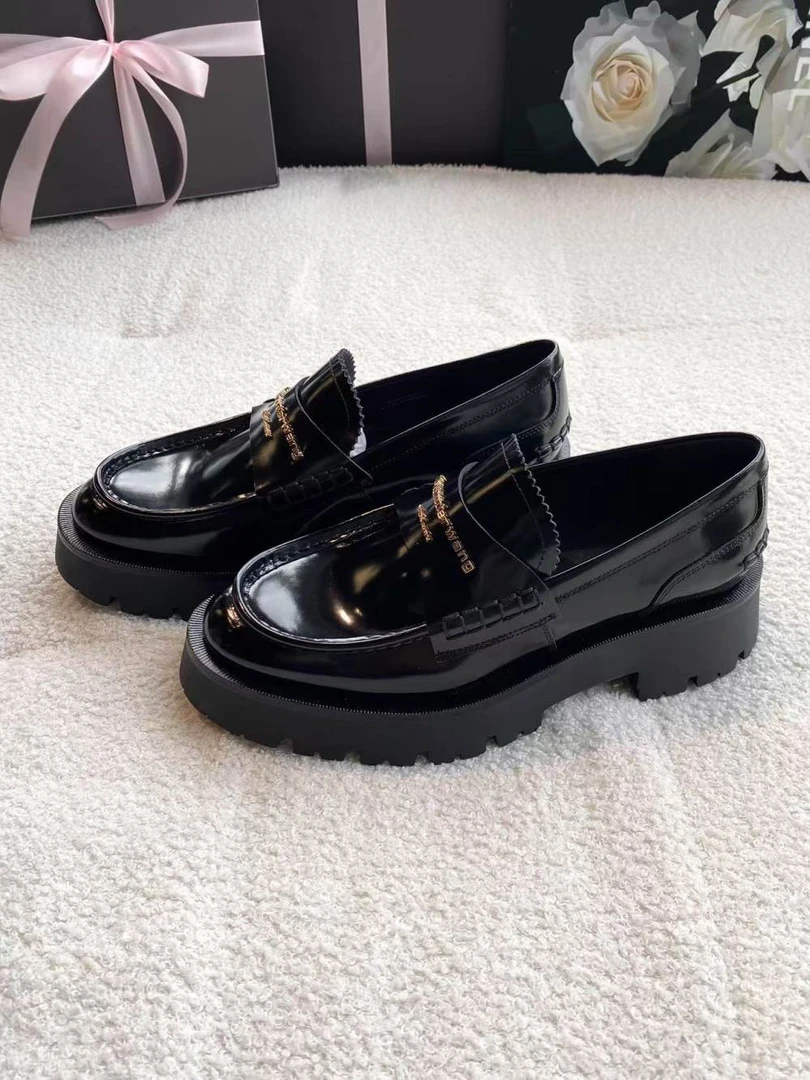 未使用 Alexander McQueen/亚历山大·麦昆 pp1331 黑色乐福鞋 37
