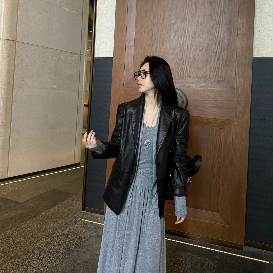王嬛嬛MsLime25年春款“酷飒英伦”100%羊皮革黑色皮衣 HD2A0378