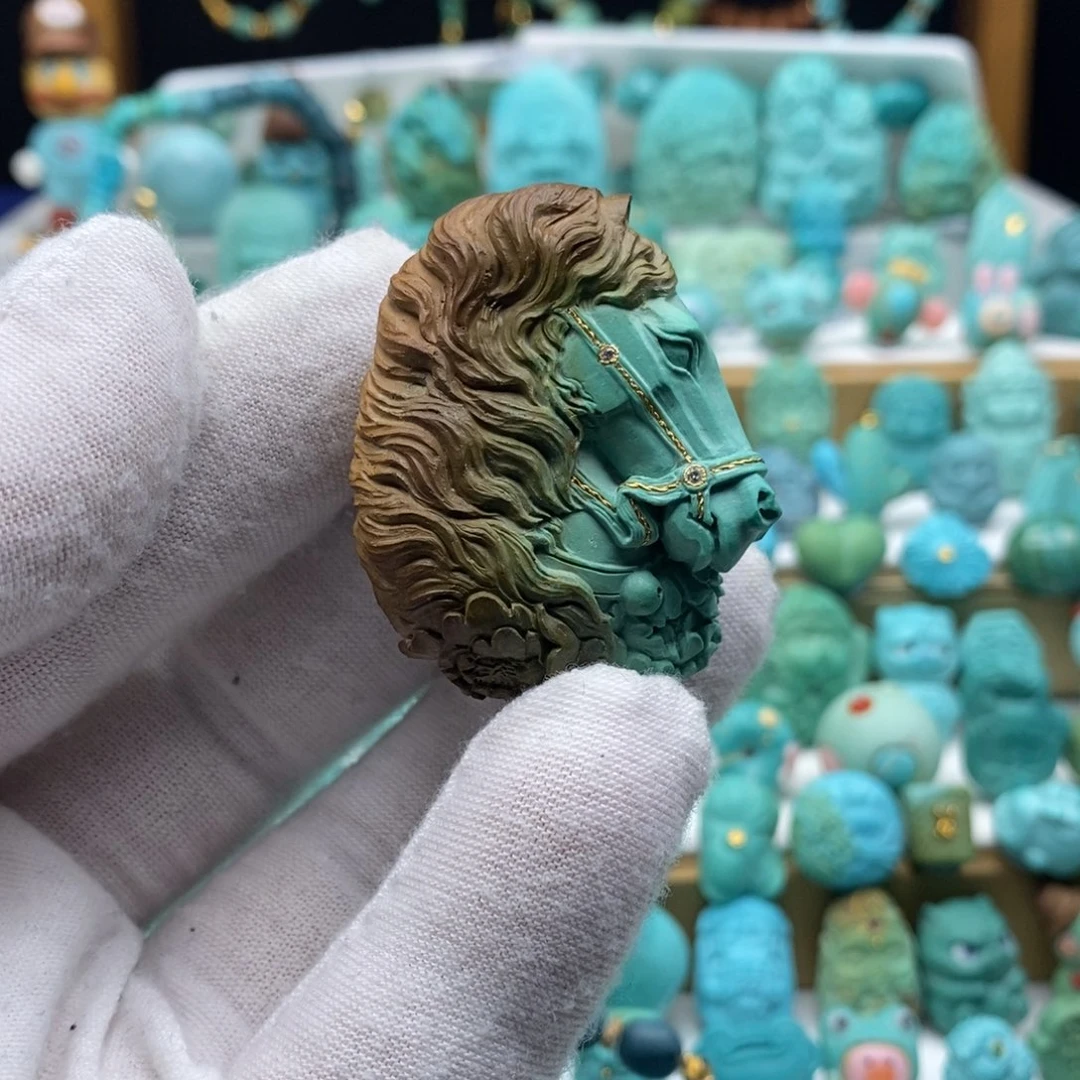 闵***沫绿松石未镶嵌挂件