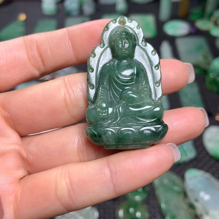 翡翠挂件未镶嵌国*庄