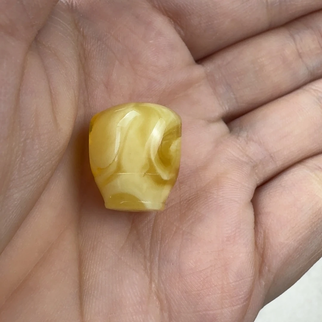 蜜蜡未镶嵌珠宝奇石全品 14.9×15.9×17.7mm