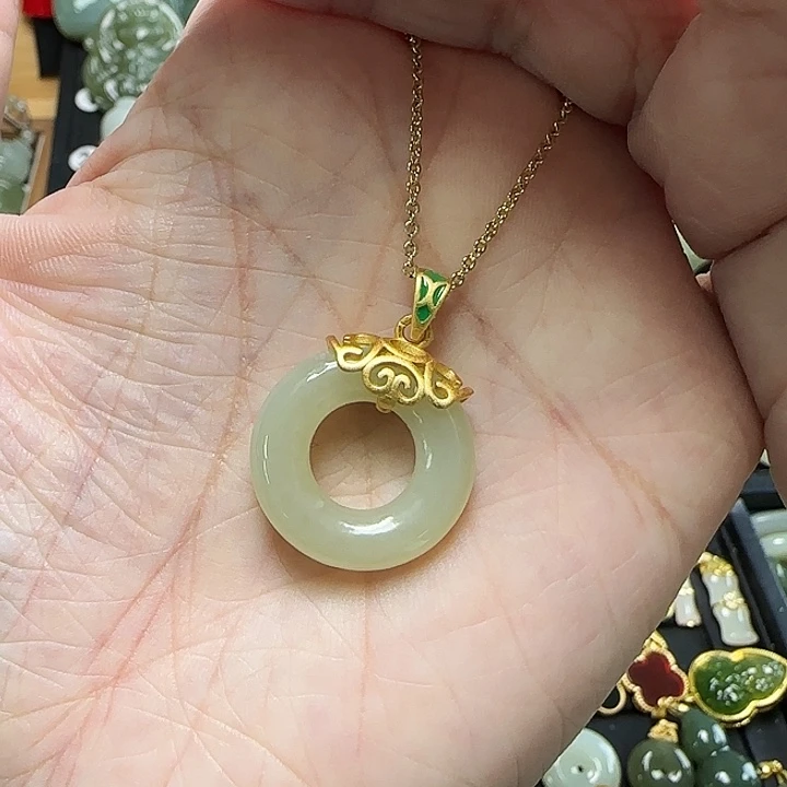 吊坠(赠链)银S925镶嵌和田玉