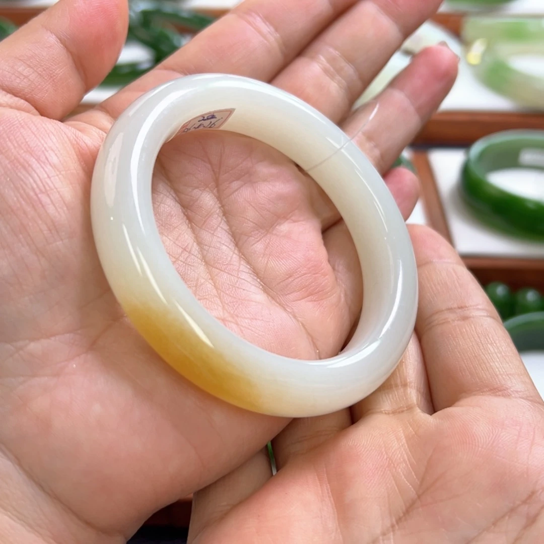 【闪购商品】和田玉手镯未镶嵌