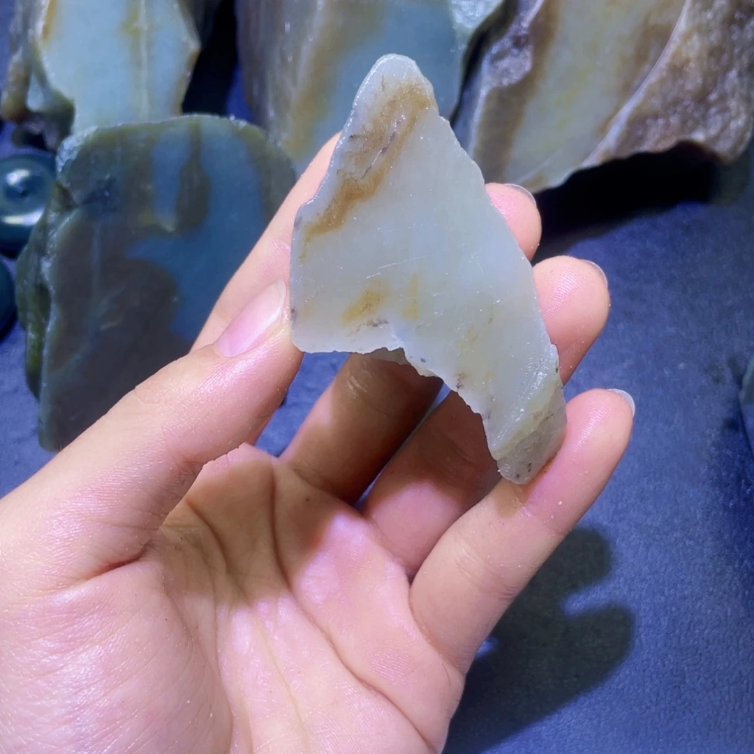 和田玉未镶嵌珠宝半成品