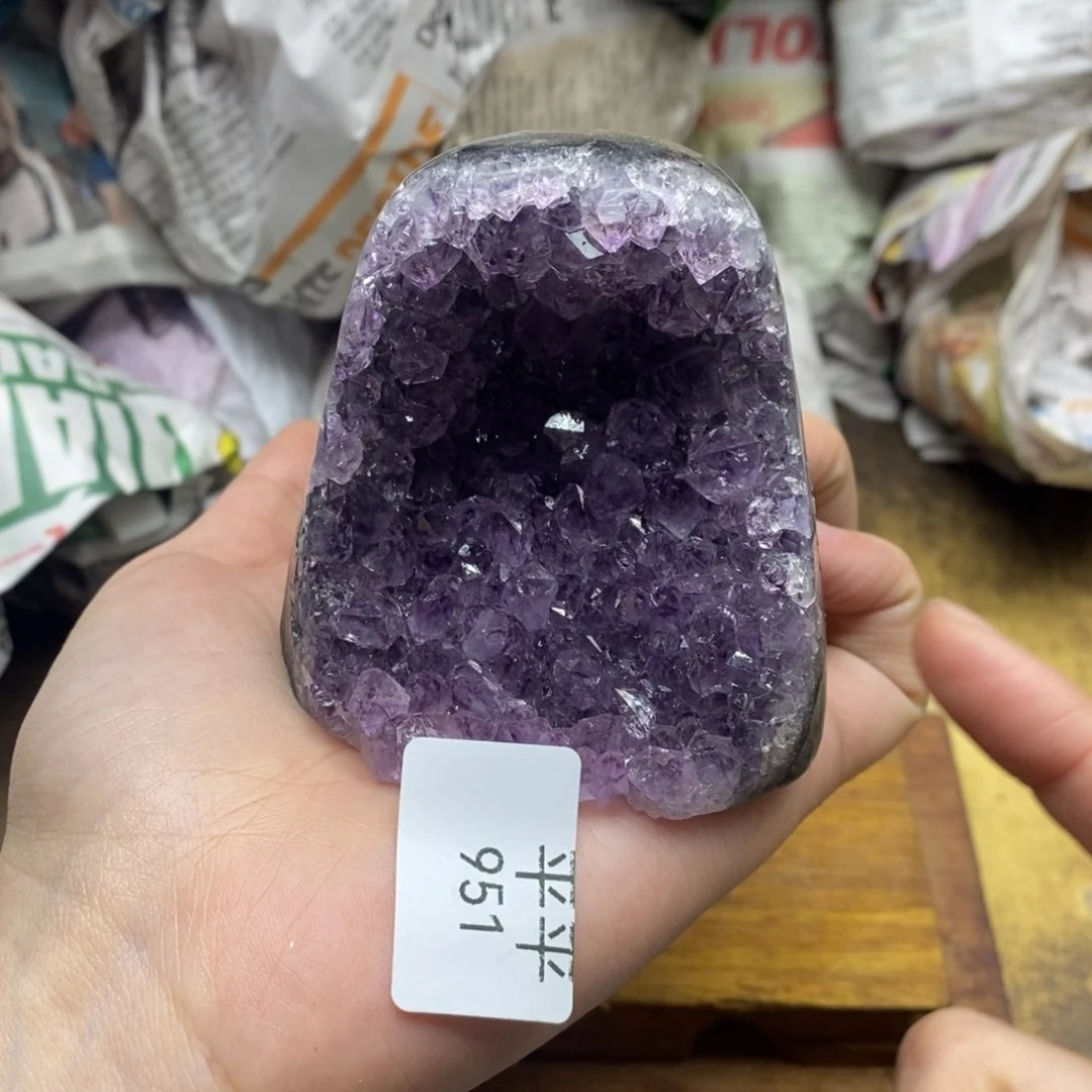 紫晶乌拉圭未镶嵌