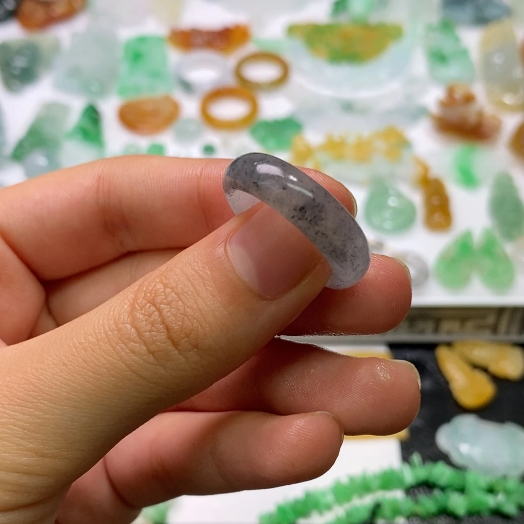 定制翡翠未镶嵌戒圈18