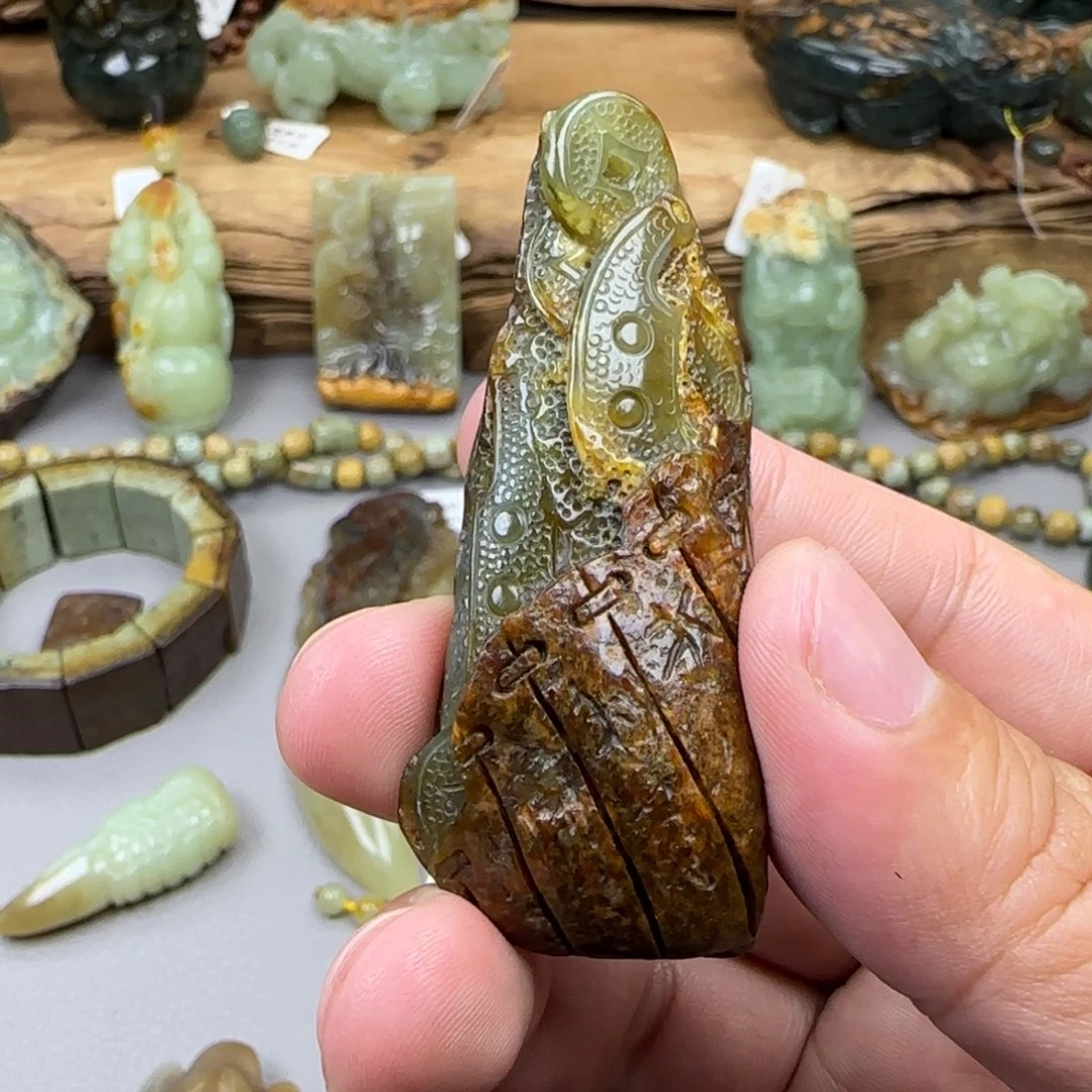 废***土岫岩河磨玉（透闪石质玉）未镶嵌珠宝奇石