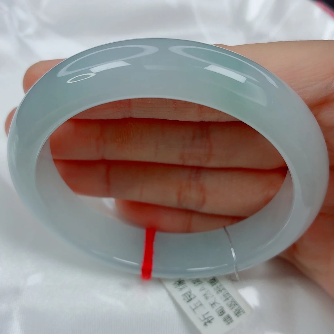 翡翠未镶嵌手镯56.8正圈，糯冰胶润，淡底蕴美，版型好，强推，017