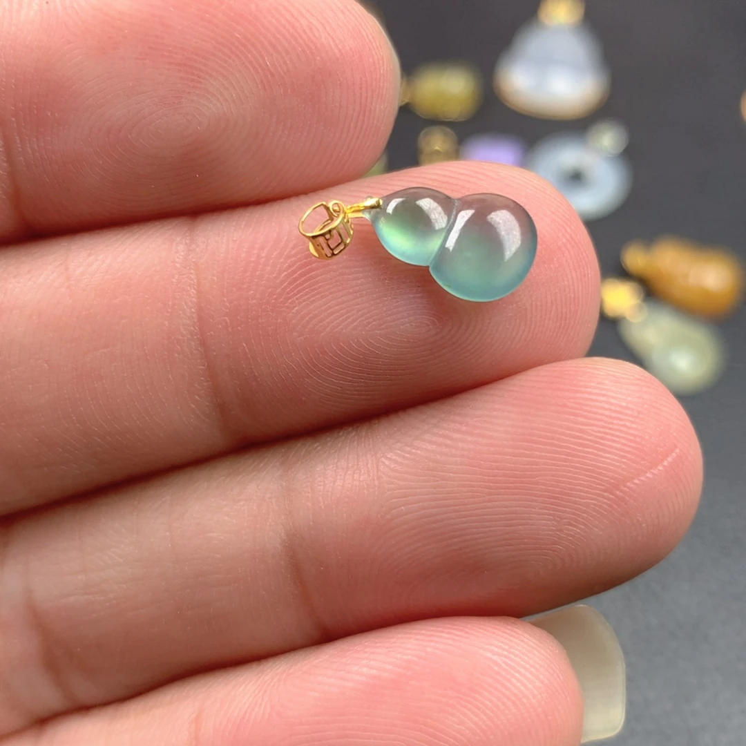 【闪购商品】颈饰18K金镶嵌翡翠翡翠