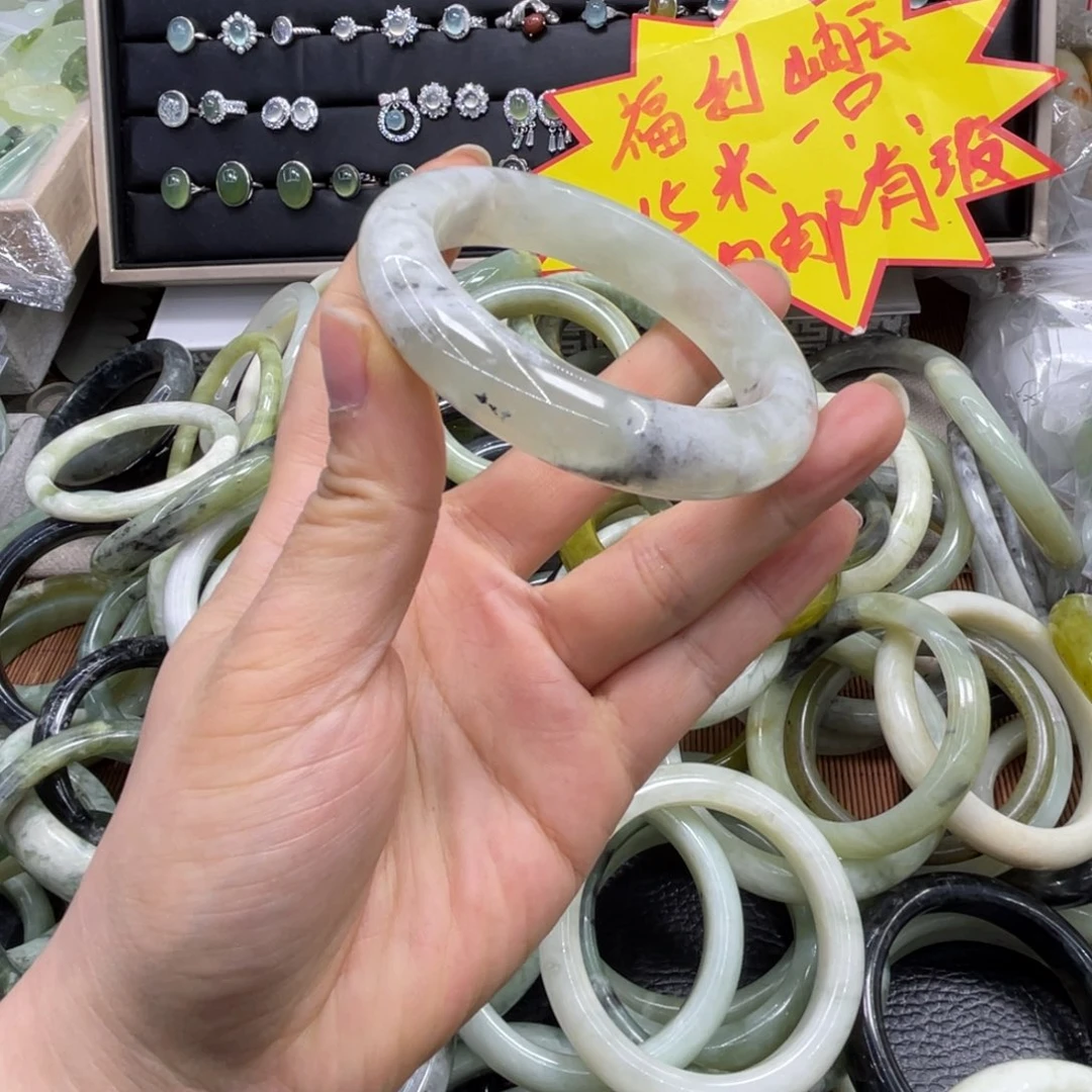 蛇纹石玉手镯未镶嵌58口径福利款有瑕疵