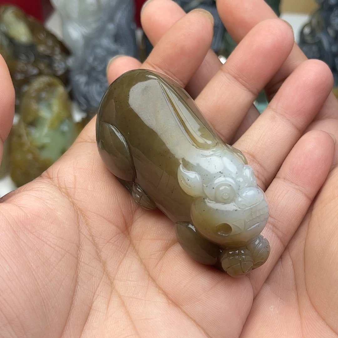 未镶嵌和田玉把件满****河