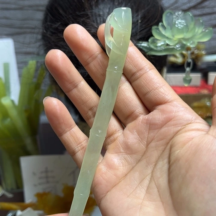 蛇纹石玉未镶嵌发簪