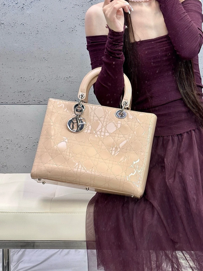 95新 DIOR/迪奥 dior奶茶色七格戴妃手提包