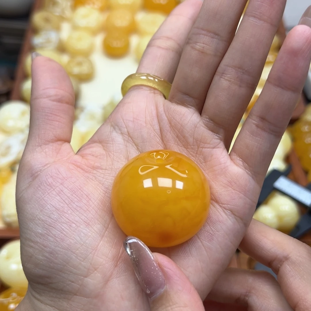 未镶嵌蜜蜡裸石冷*冷蜜蜡