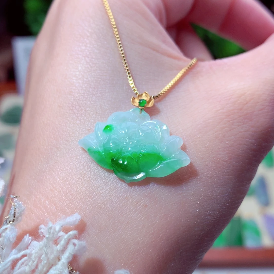 翡翠吊坠(不含链)18K金镶嵌