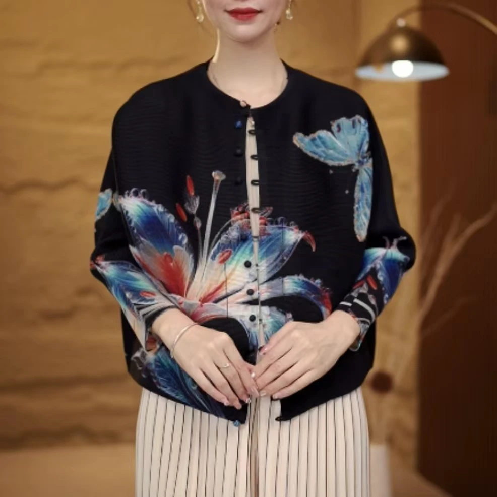 褶皱圆领2025宽松百搭香水百合长袖小衫复古气质短款外套