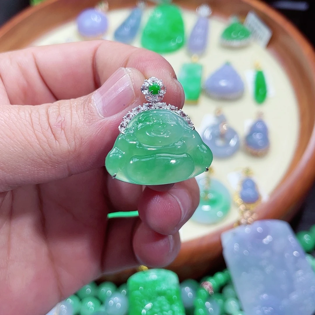 翡翠吊坠(不含链)18K金镶嵌