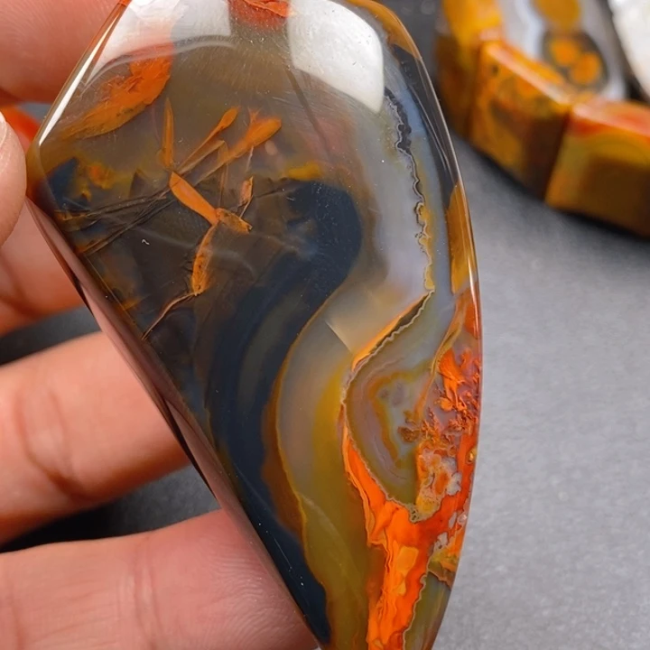 玛瑙/玉髓颈饰未镶嵌我***，