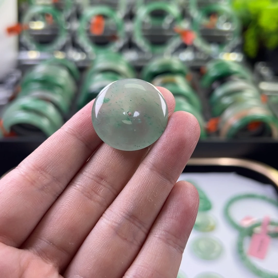 石英岩玉未镶嵌吊坠(不含链)