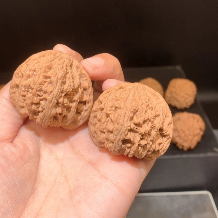 猴头核桃吊坠密纹