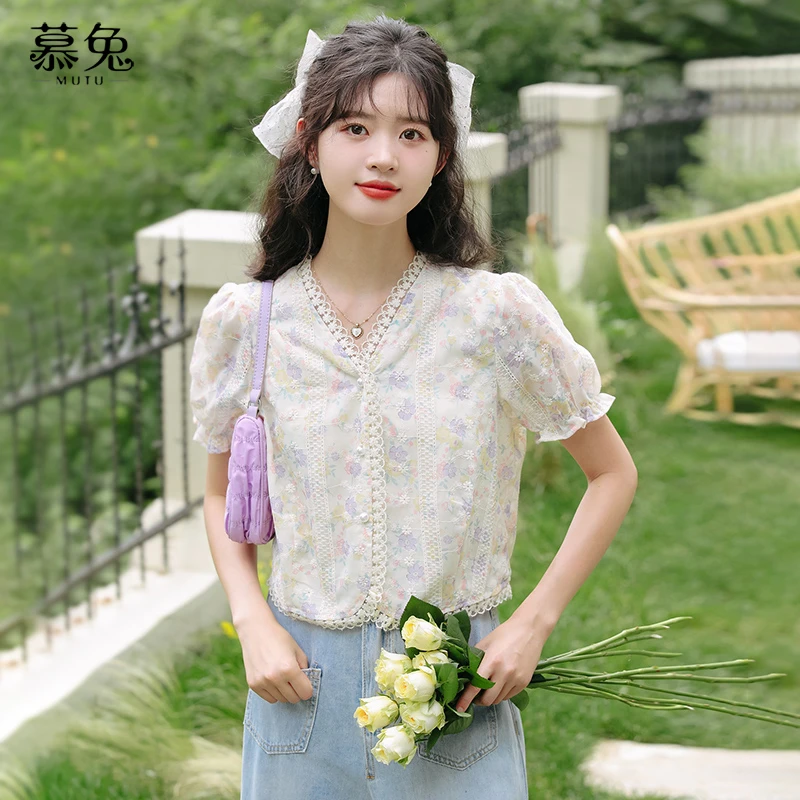 慕兔法式泡泡袖碎花上衣女2024夏季新款别致设计感小众衬衫