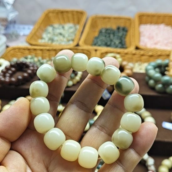 白玉菩提吊坠白玉菩提桶珠飘花微瑕13手串