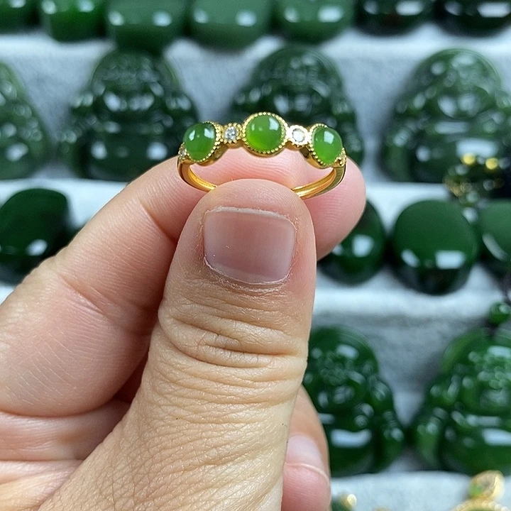 和田玉（碧玉）未镶嵌颈饰