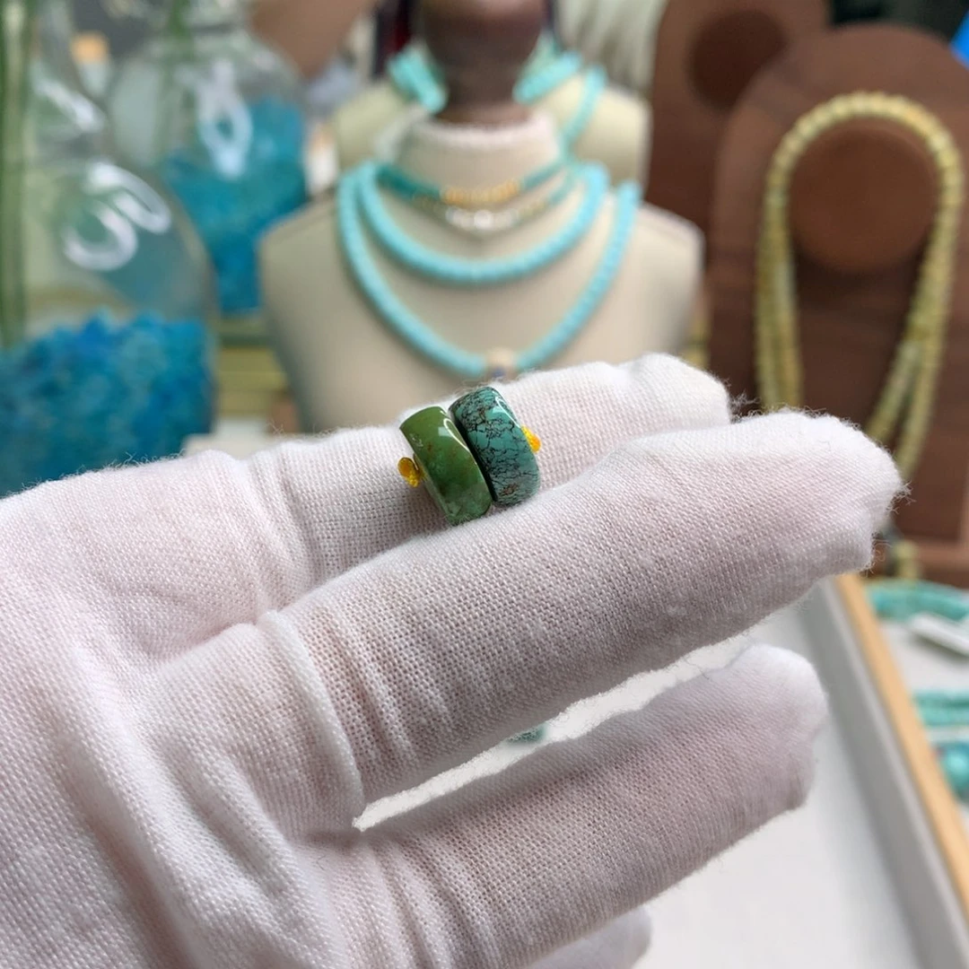 绿松石未镶嵌饰品