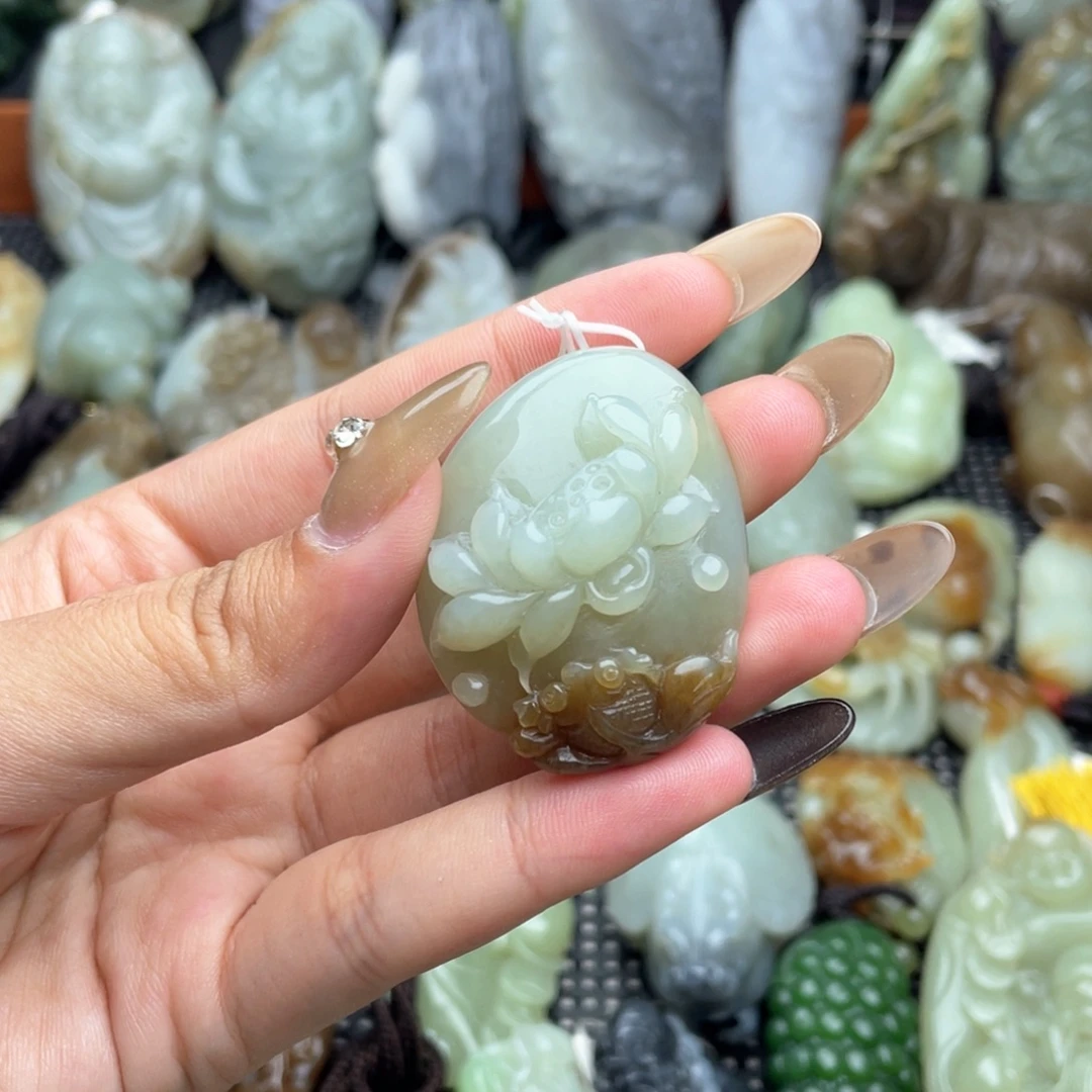 和田玉未镶嵌挂件