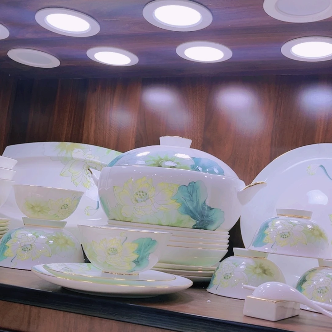 【闪购商品】瓷荷香满园