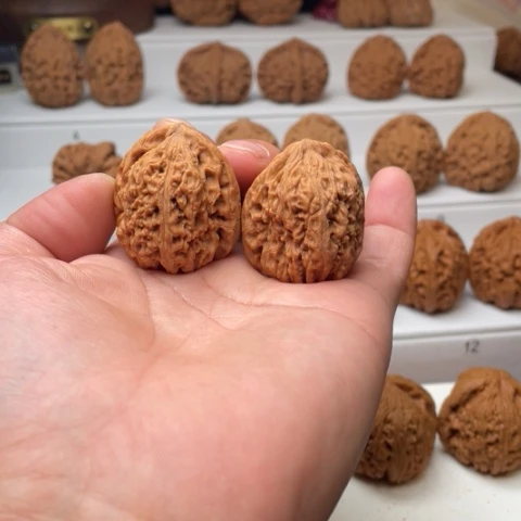 【闪购商品】吊坠桃核邋*王