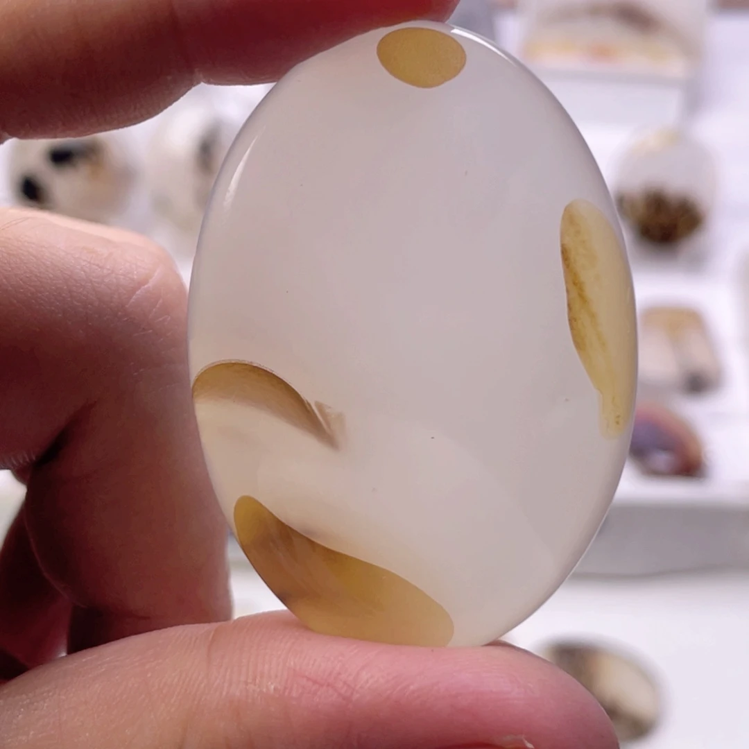 玛瑙/玉髓颈饰合金