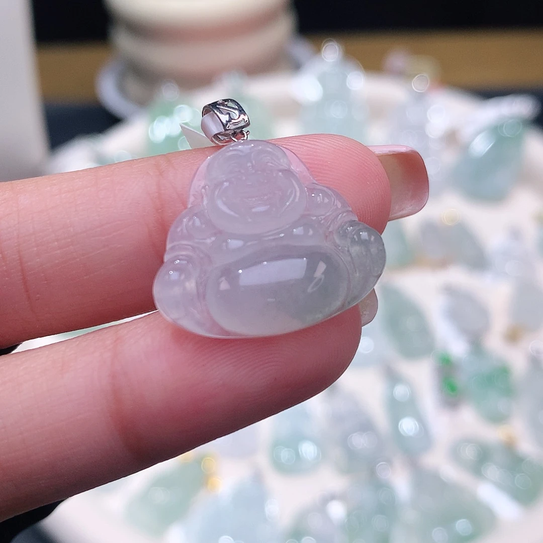 颈饰18K金镶嵌翡翠佛公