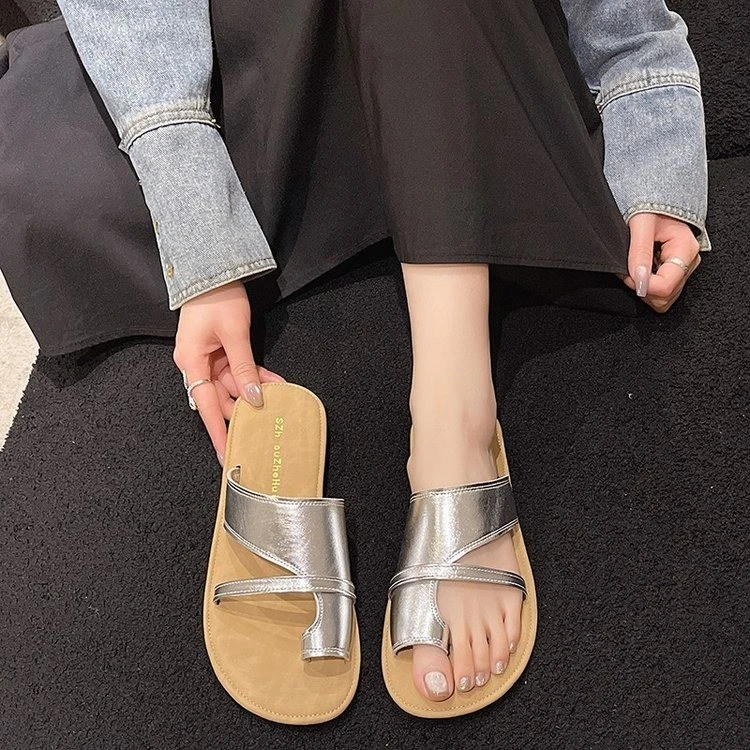 一字拖鞋韩版套趾夏季平底度假配裙子小众外穿百搭ins网红沙滩鞋