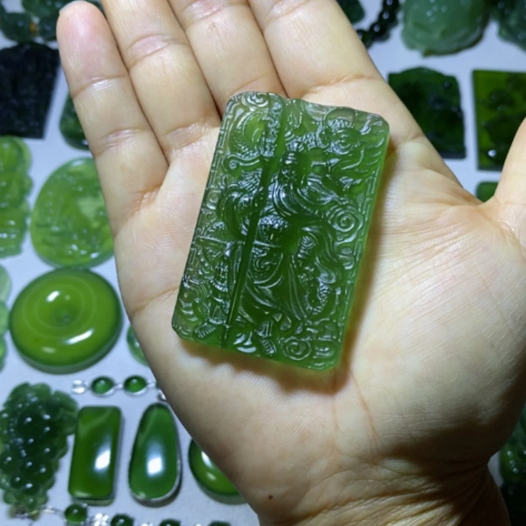 【闪购商品】未镶嵌蛇纹石玉颈饰