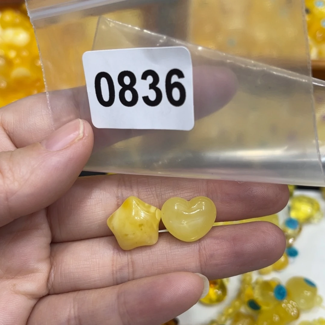 琥珀珠宝奇石未镶嵌